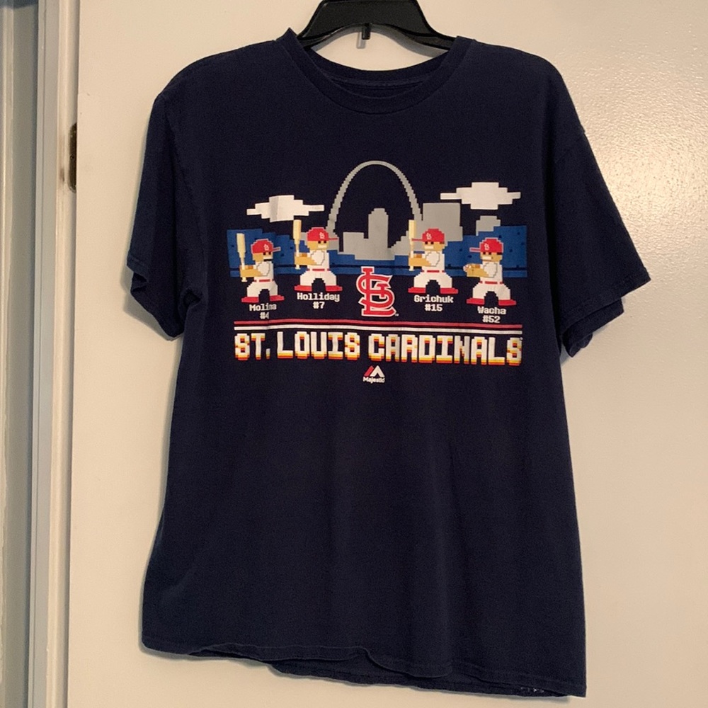 Cardinal retro theme shirt Large